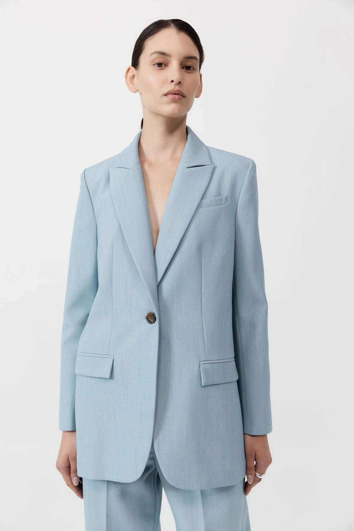 SINGLE BUTTON TAILORED BLAZER