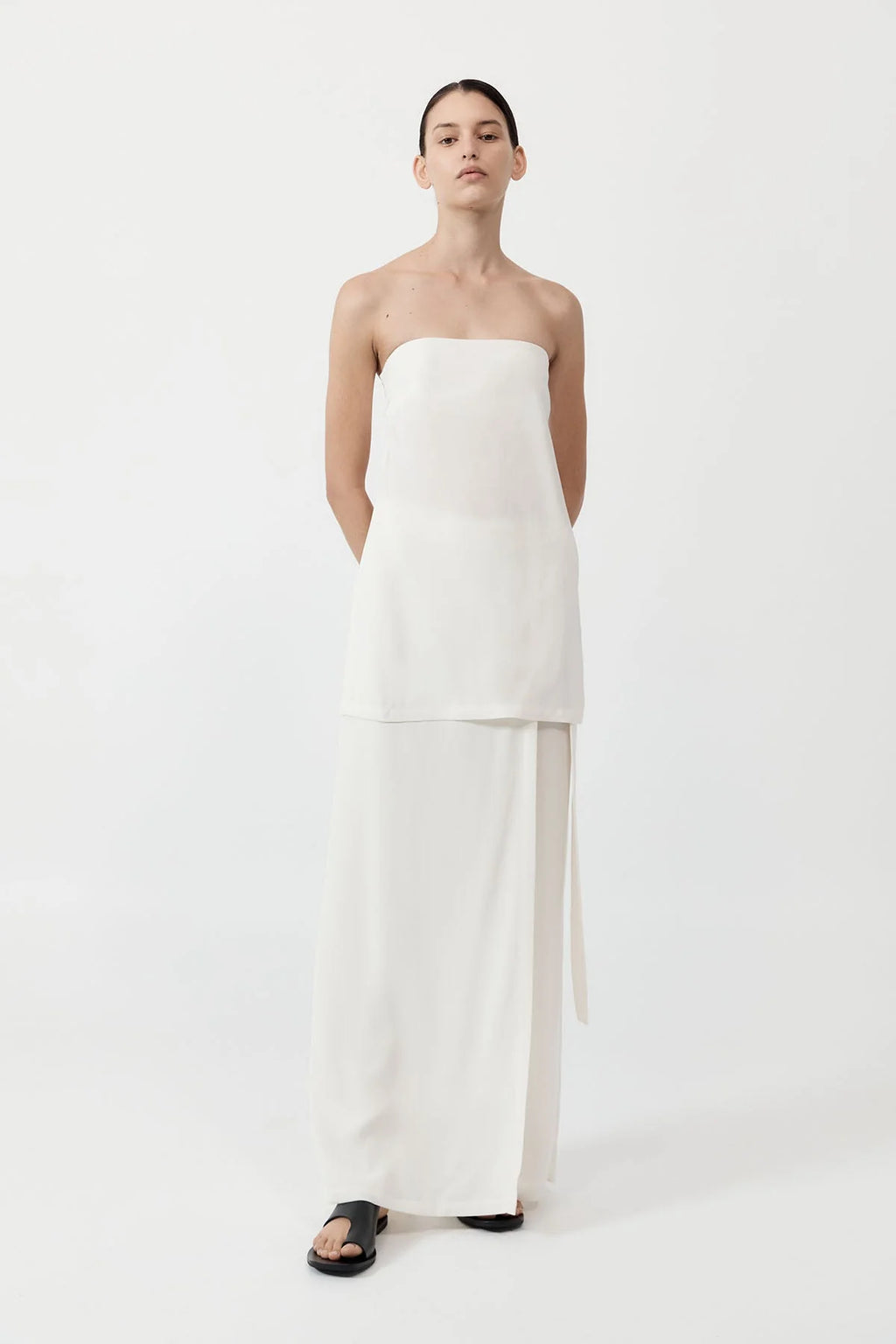 STRAPLESS BUCKLE BACK TOP OFF WHITE