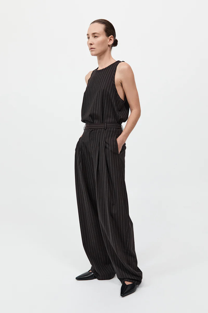 WOOL PINSTRIPE TAPERED PANTS MAHOGANY STRIPE