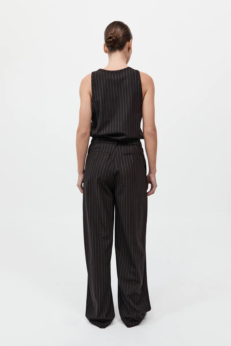WOOL PINSTRIPE TAPERED PANTS MAHOGANY STRIPE