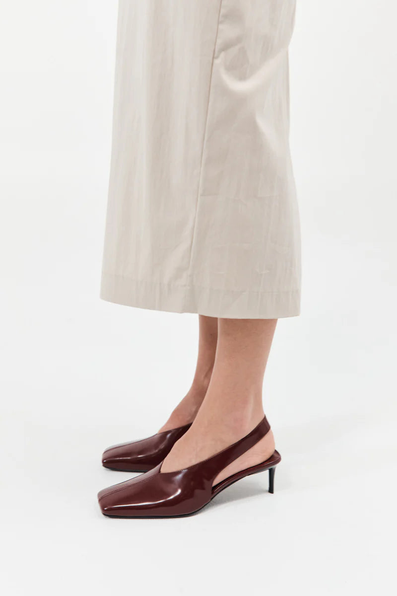 SQUARE TOE SLING BACK HEEL PLUM