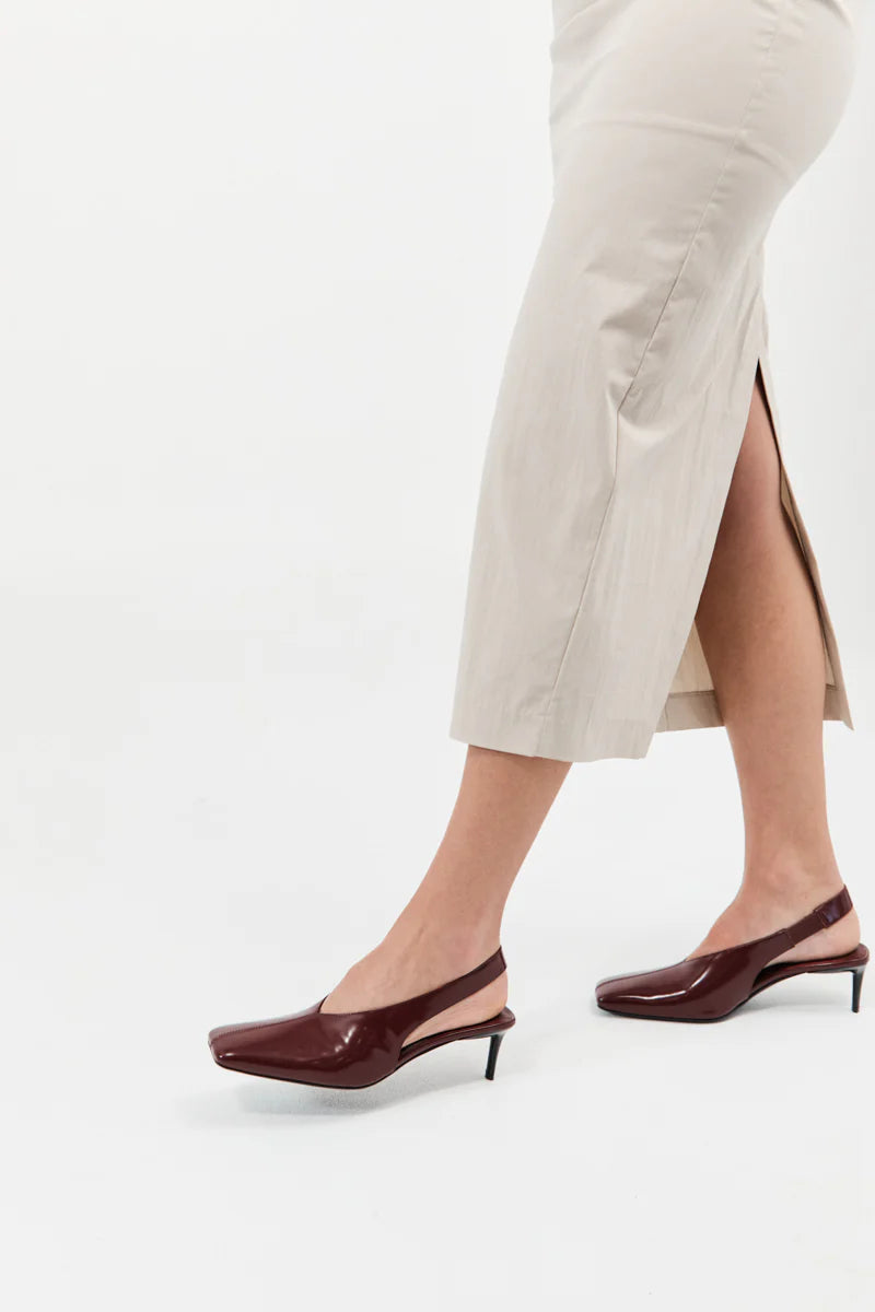 SQUARE TOE SLING BACK HEEL PLUM
