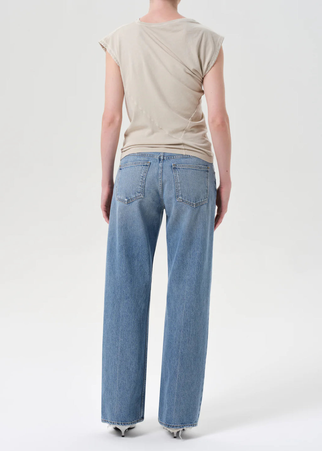 LOW RISE LOOSE JEAN