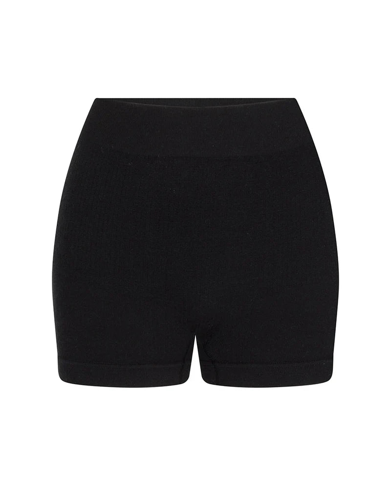CLASSIC WOOL MICRO SHORT BLACK