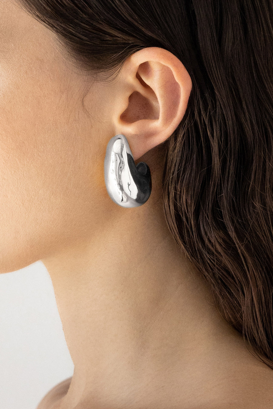 VOLUME HOOP LARGE STERLING SILVER