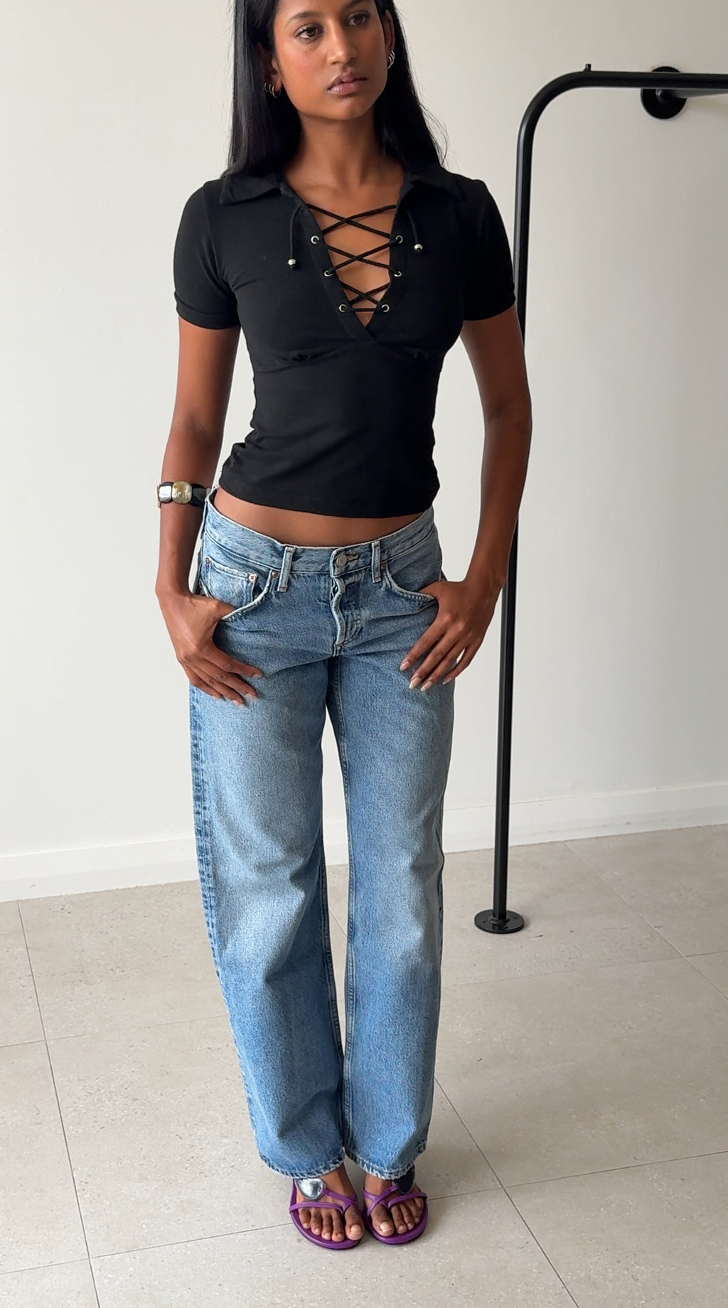 LOW RISE LOOSE JEAN