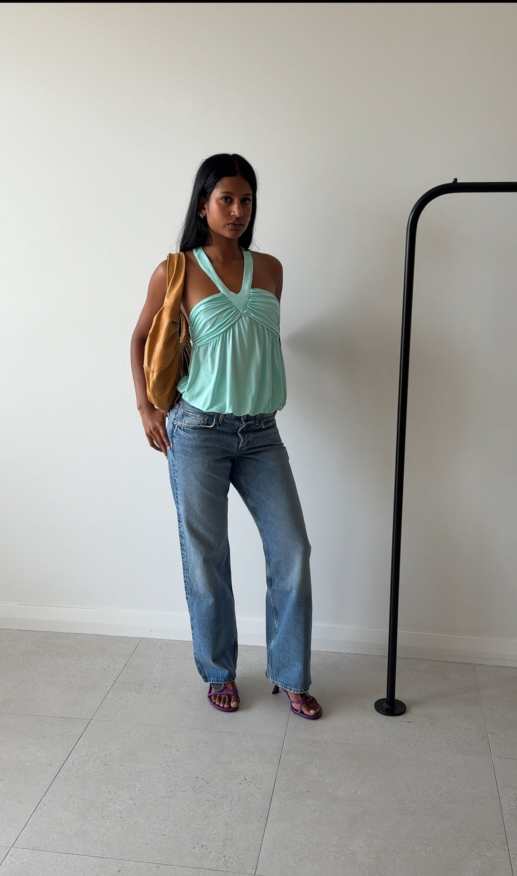 LOW RISE LOOSE JEAN