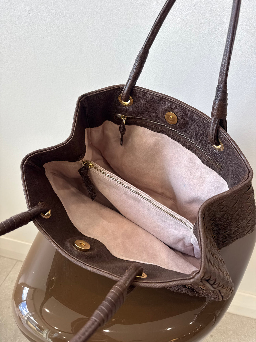 BOTTEGA VENETA INTRECCIATO HAND BAG