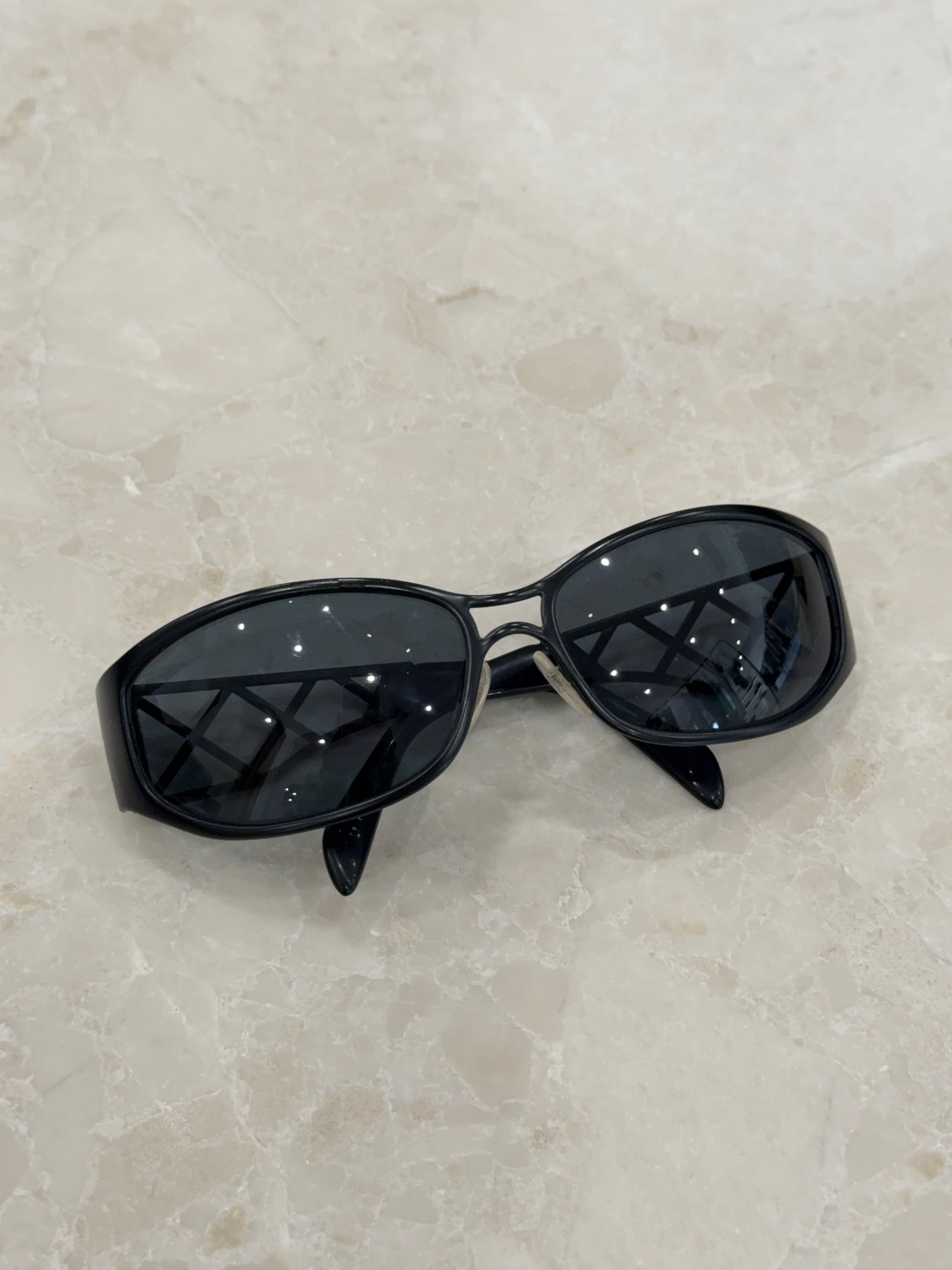 CHANEL SUNGLASSES BLACK