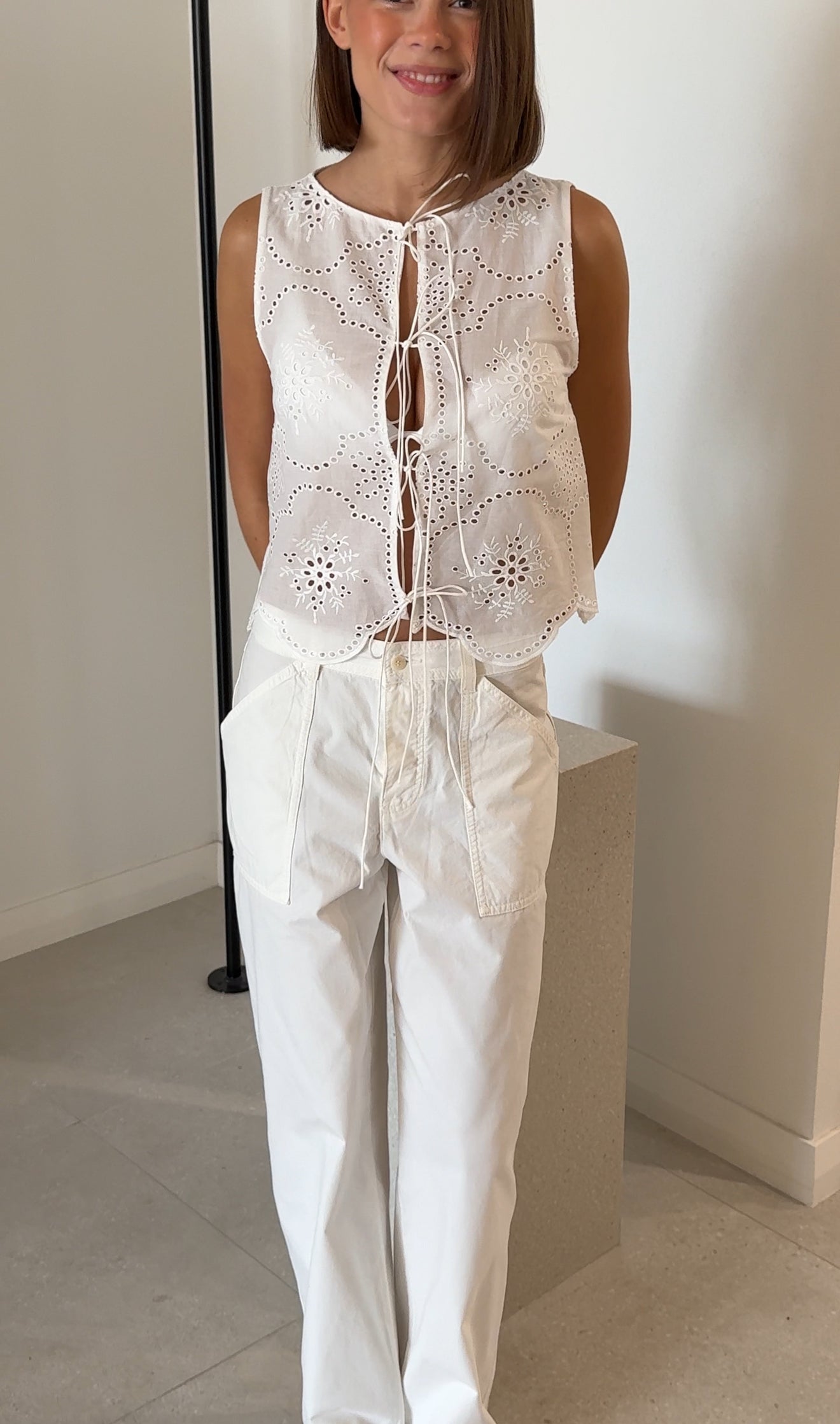 BRODERIE TIE BLOUSE WHITE