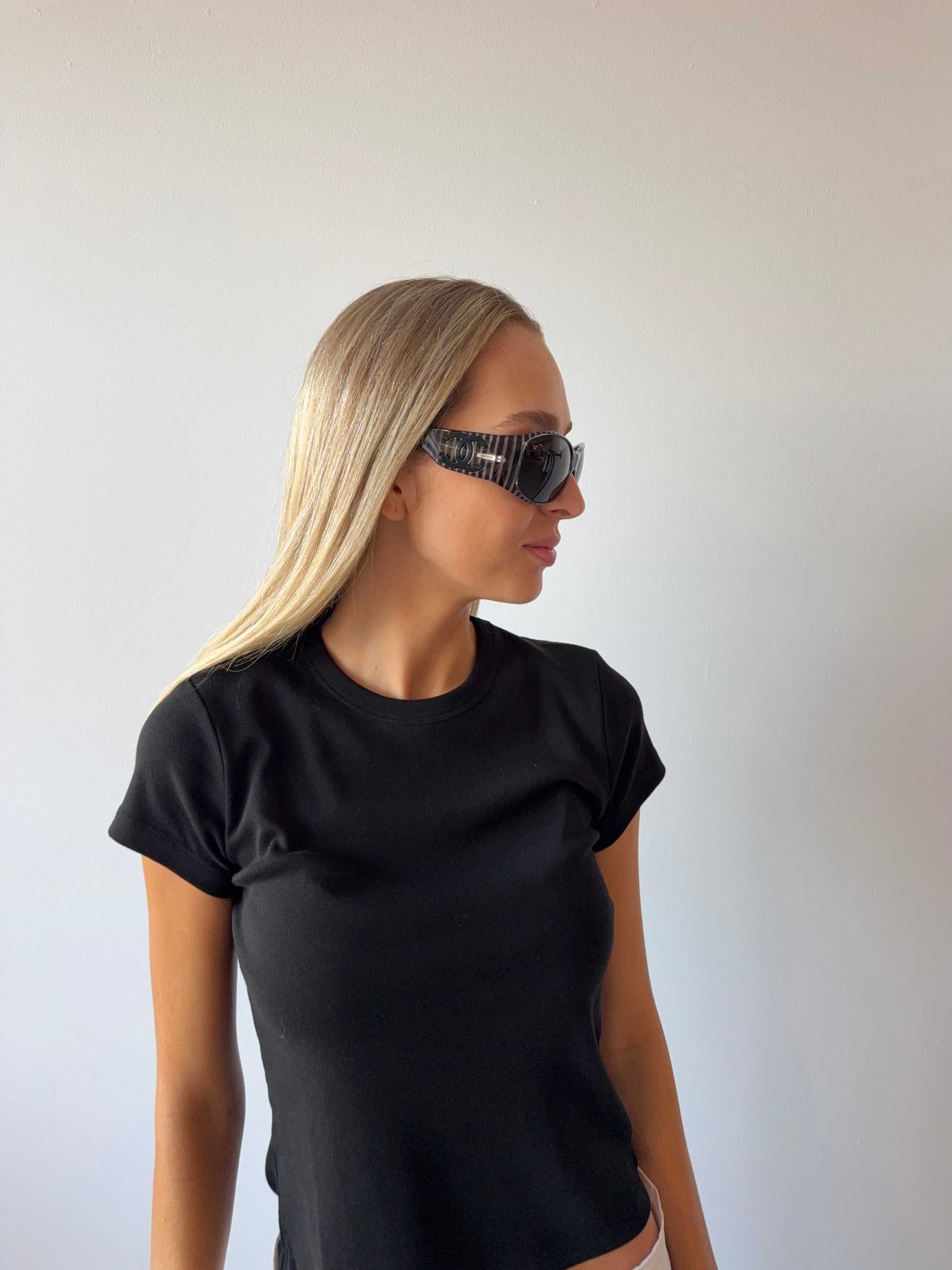 CHANEL SUNGLASSES BLACK STRIPE