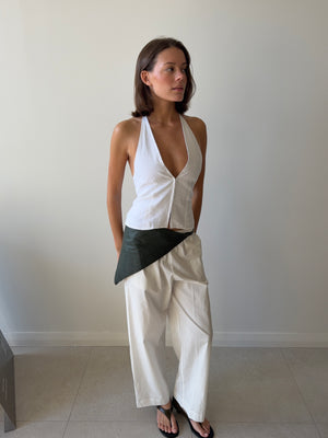 CLOSE HALTER TOP WHITE