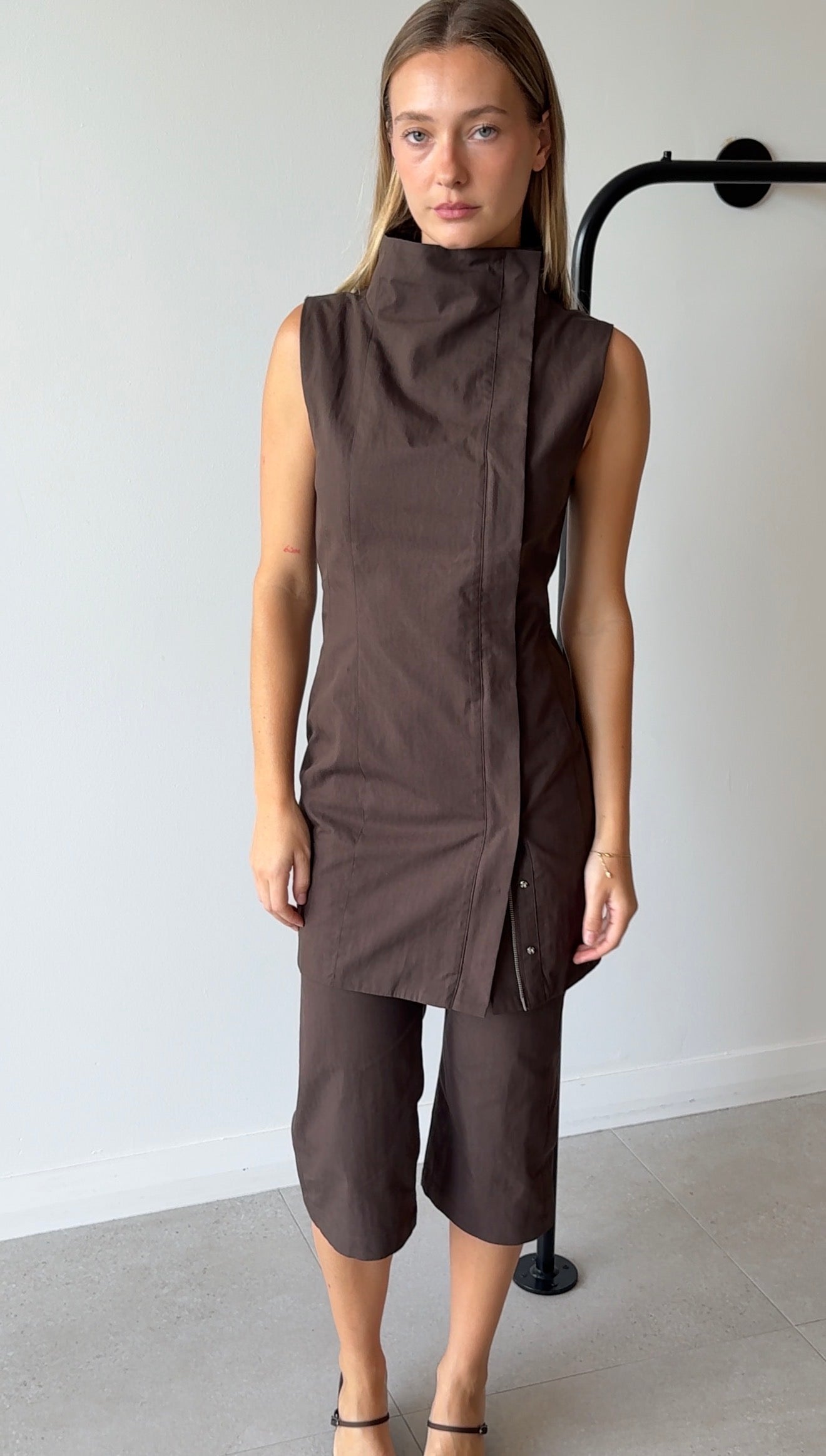 SECRETS DRESS BROWN