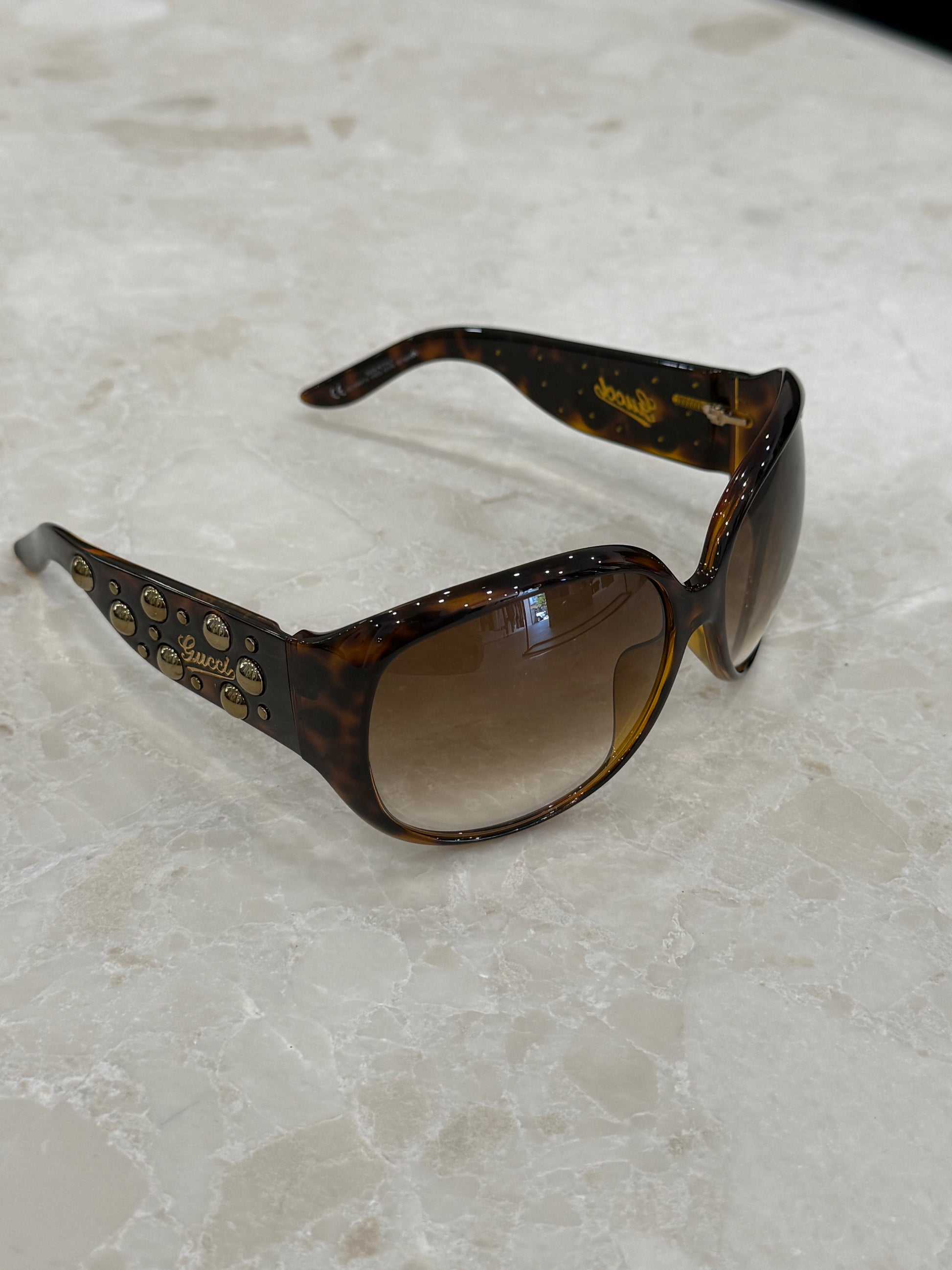 GUCCI SUNGLASSES BROWN STUD
