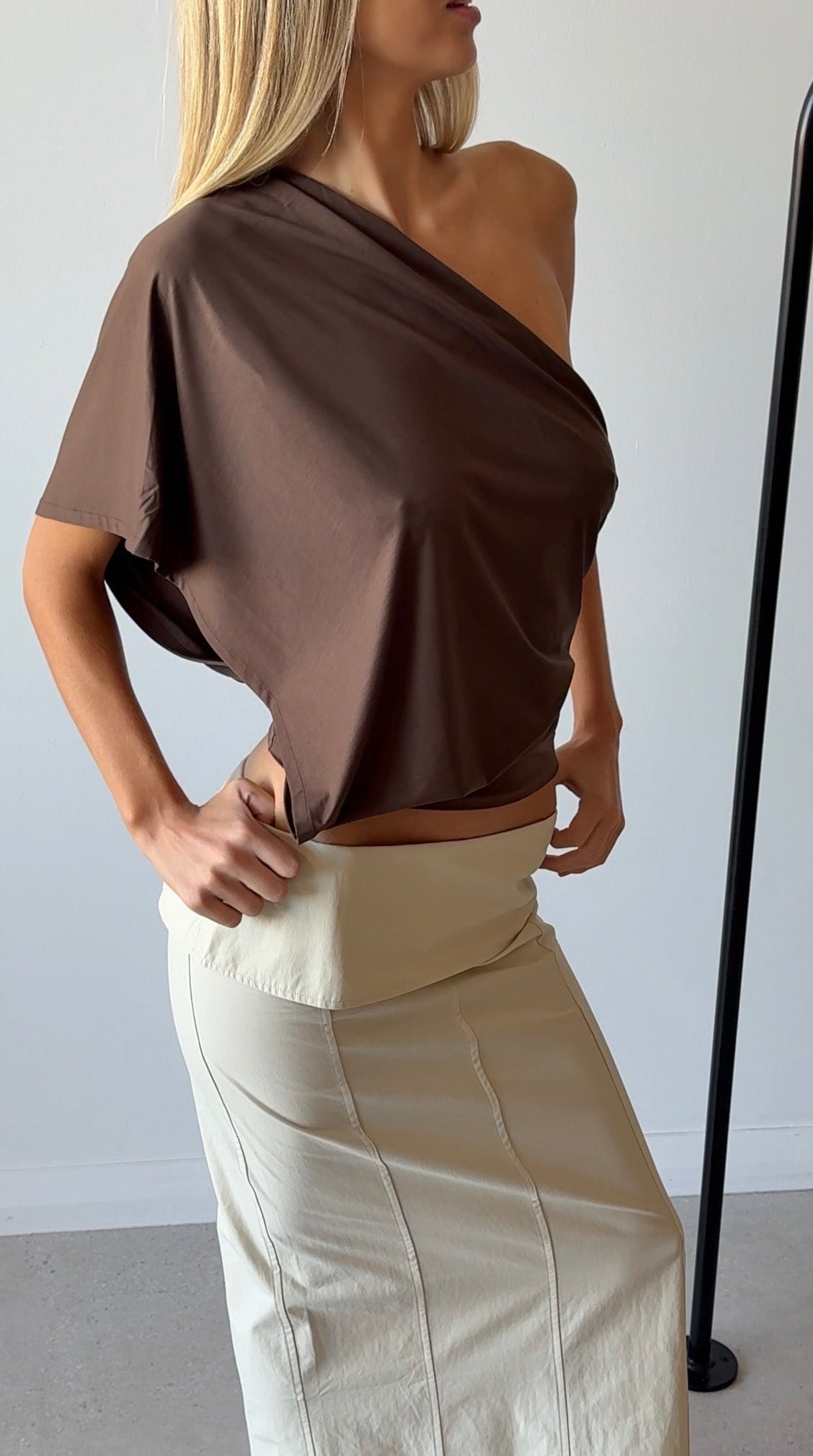 ARDEN TOP BROWN