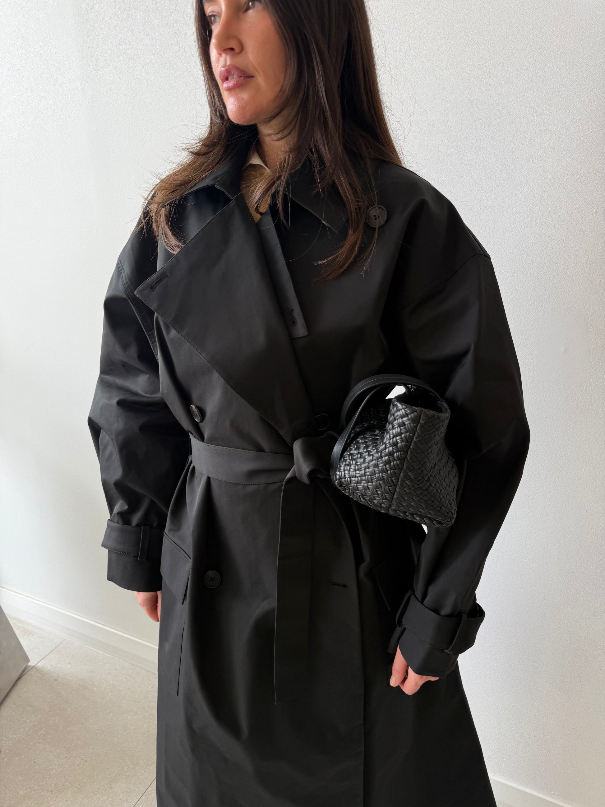 NEMESIA TRENCH BLACK