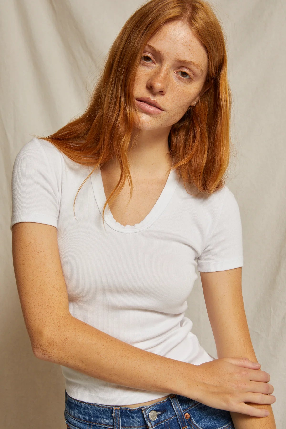 AVRIL SHORT SLEEVE U NECK WHITE