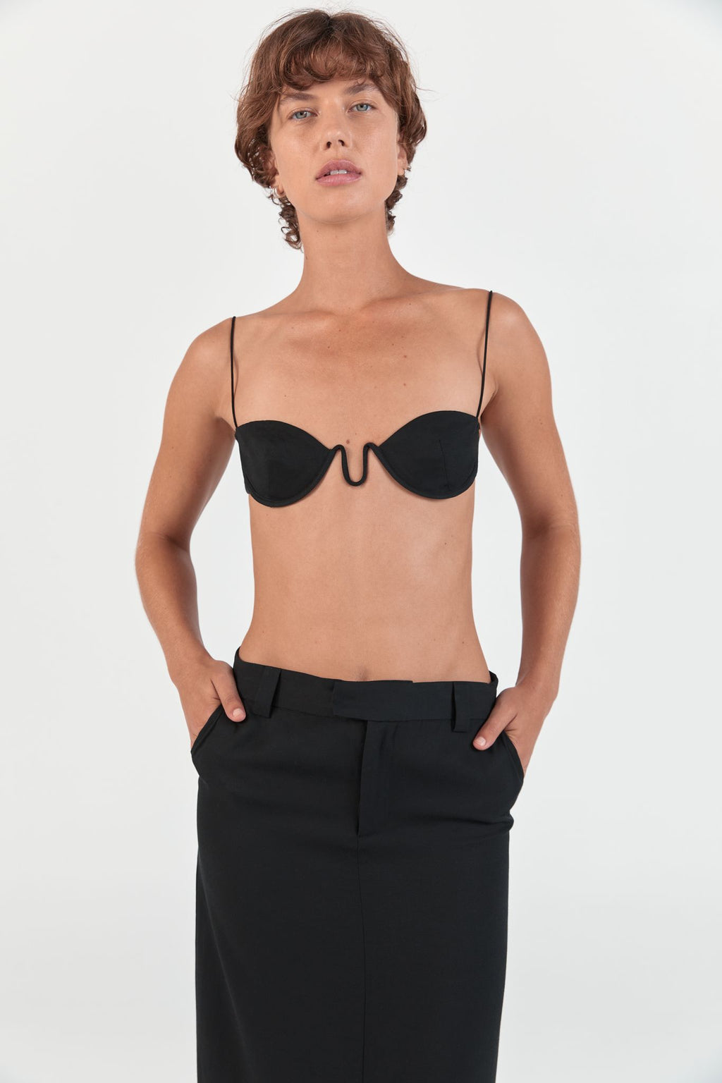 CUT OUT TAILORED SKIRT BLACK