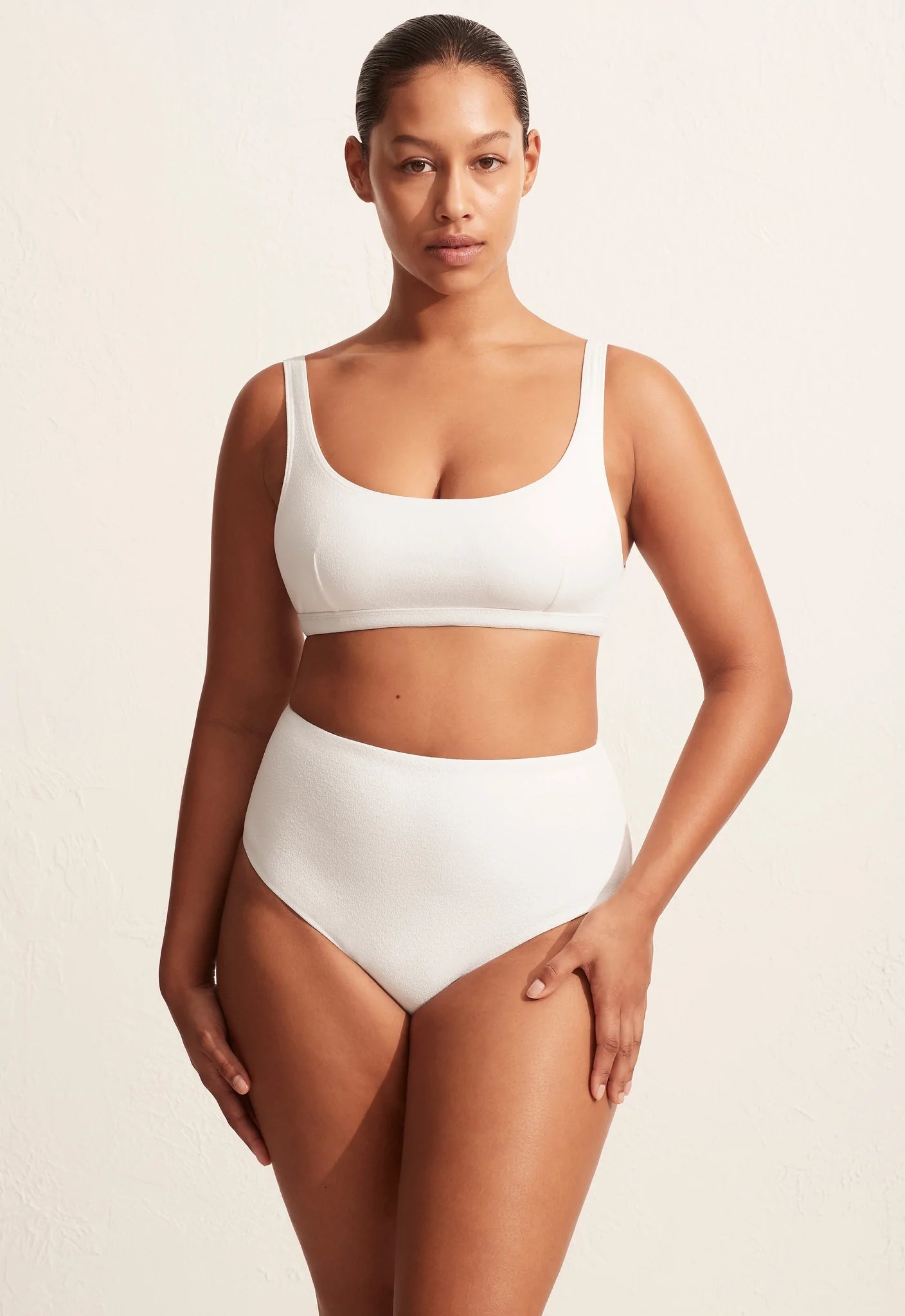 NINETIES CROP TOP CHALK CRINKLE